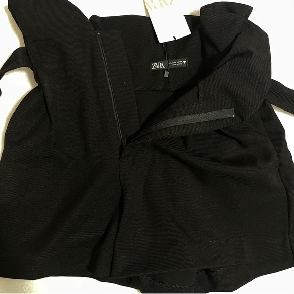 Zara Black Paperbag Shorts High
Waisted Size L NEW - Picture 7 of 10